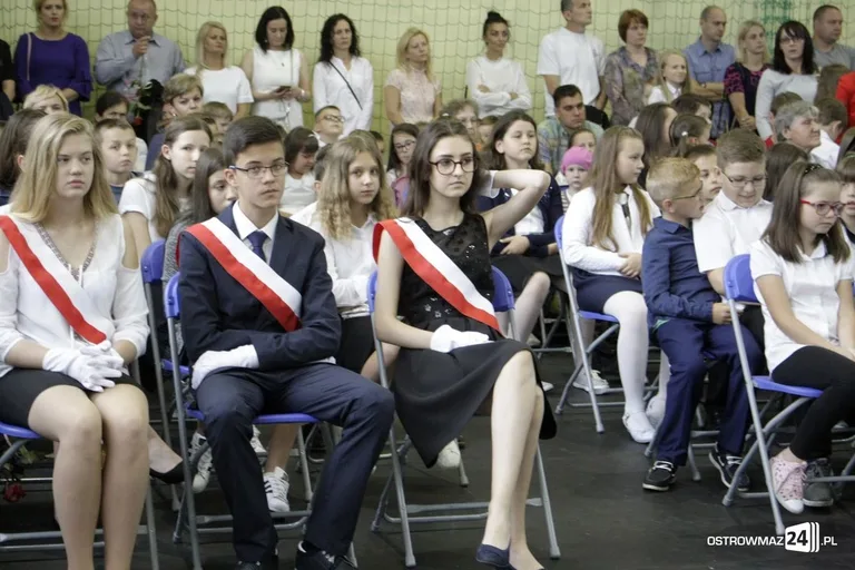 Najmłodsi z "Dwójki" rozpoczęli wakacje (zdjęcia)