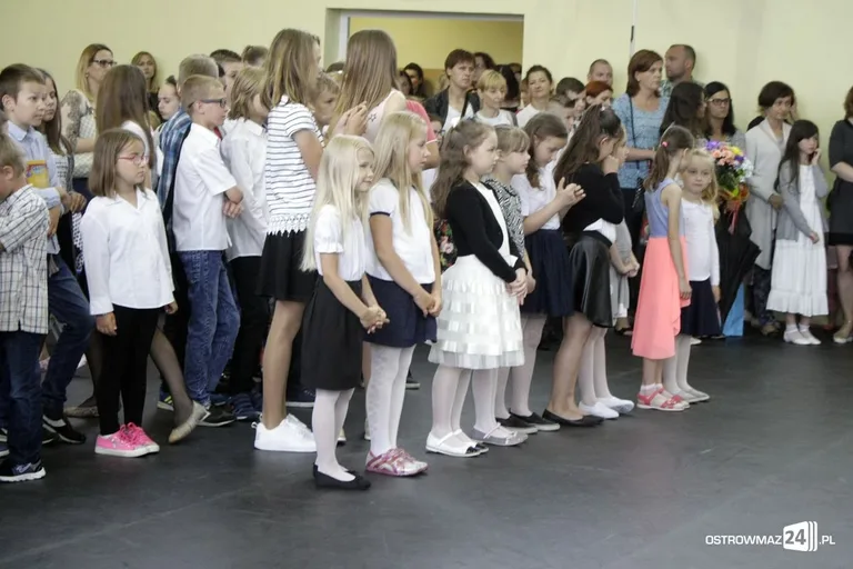 Najmłodsi z "Dwójki" rozpoczęli wakacje (zdjęcia)