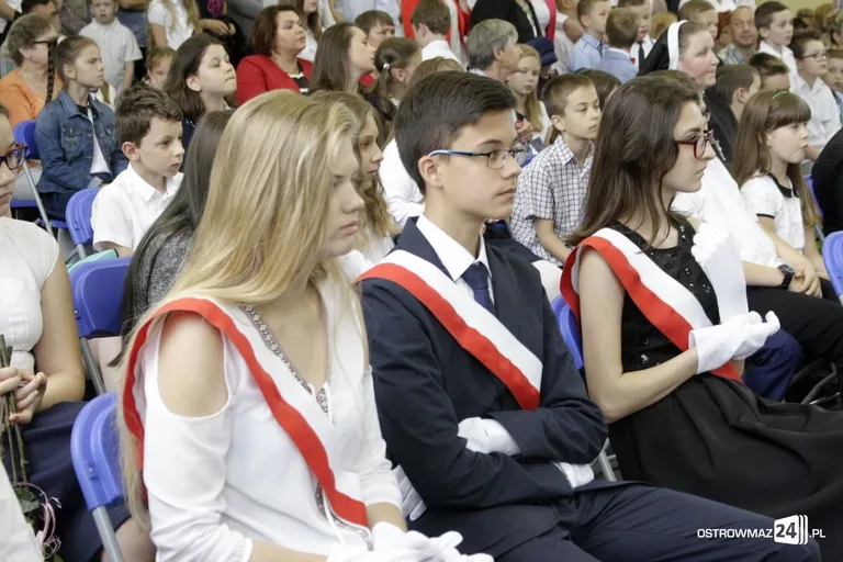 Najmłodsi z "Dwójki" rozpoczęli wakacje (zdjęcia)