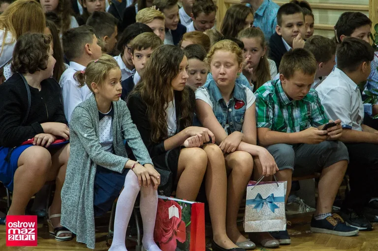 Zakończenie roku szkolnego w ostrowskiej "Czwórce" (zdjęcia)