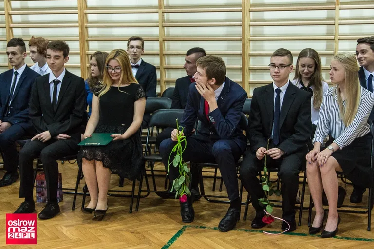 Zakończenie roku szkolnego w ostrowskiej "Czwórce" (zdjęcia)