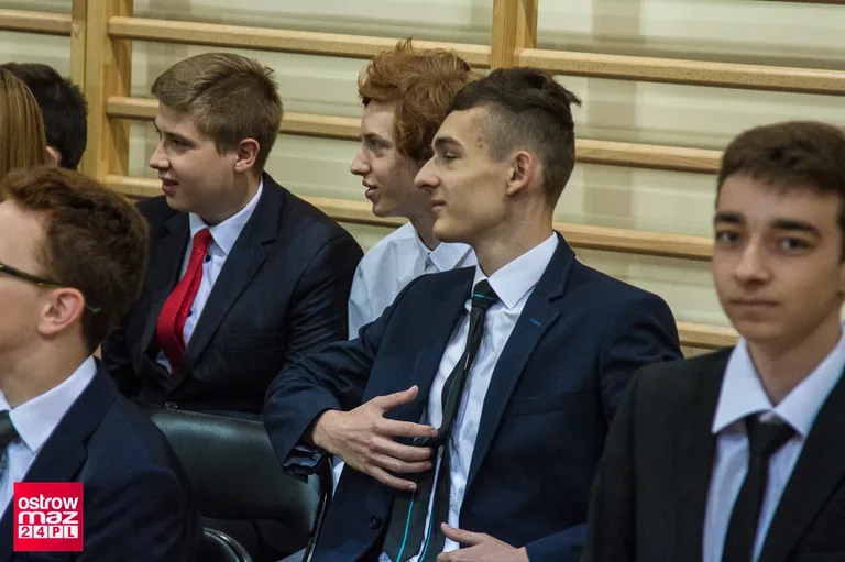 Zakończenie roku szkolnego w ostrowskiej "Czwórce" (zdjęcia)