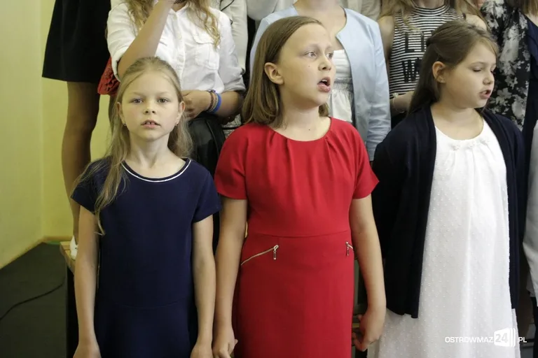 Najmłodsi z "Dwójki" rozpoczęli wakacje (zdjęcia)