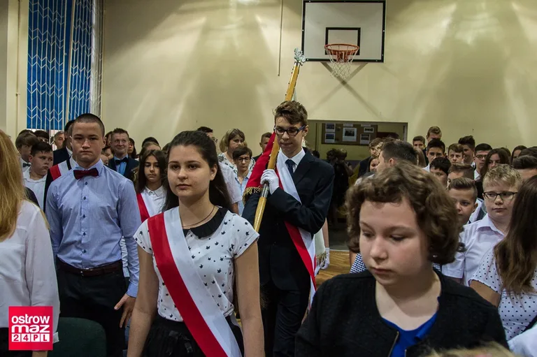 Zakończenie roku szkolnego w ostrowskiej "Czwórce" (zdjęcia)