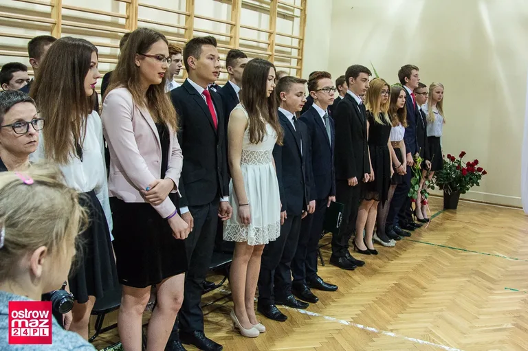 Zakończenie roku szkolnego w ostrowskiej "Czwórce" (zdjęcia)