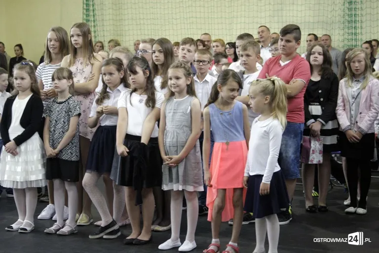 Najmłodsi z "Dwójki" rozpoczęli wakacje (zdjęcia)