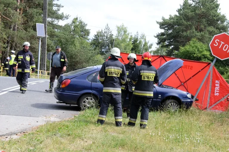 Śmiertelny wypadek na drodze krajowej nr 60 (zdjęcia)