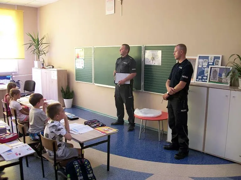 Spotkania z dziećmi o bezpieczeństwie (zdjęcia)