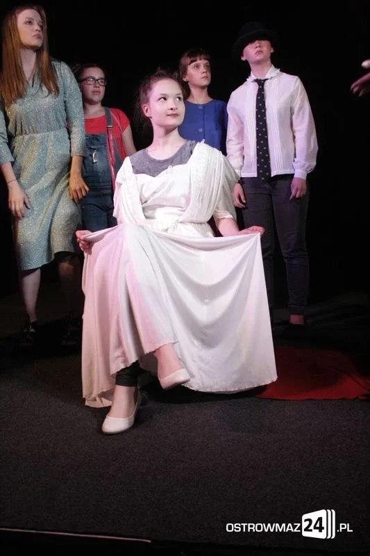 Premiera w ostrowskim teatrze z nowym reżyserem (zdjęcia)