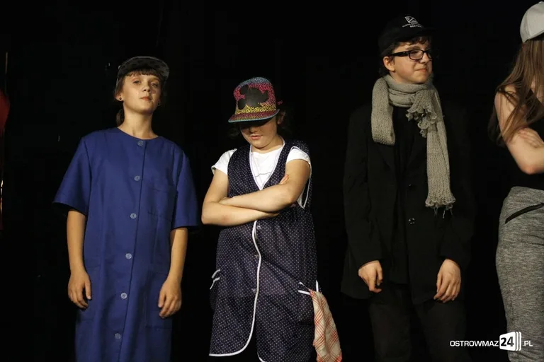 Premiera w ostrowskim teatrze z nowym reżyserem (zdjęcia)