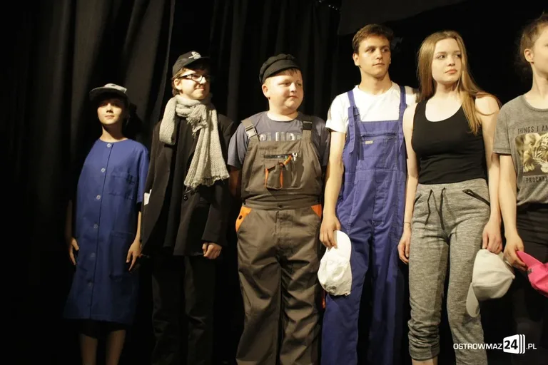Premiera w ostrowskim teatrze z nowym reżyserem (zdjęcia)