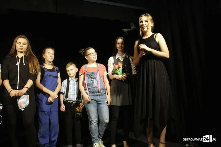 Premiera w ostrowskim teatrze z nowym reżyserem (zdjęcia)