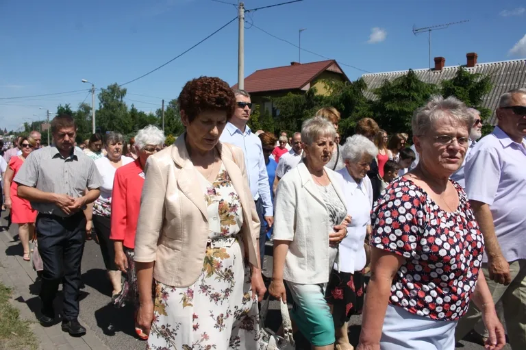 Procesje Bożego Ciała przeszły ulicami miasta (zdjęcia)