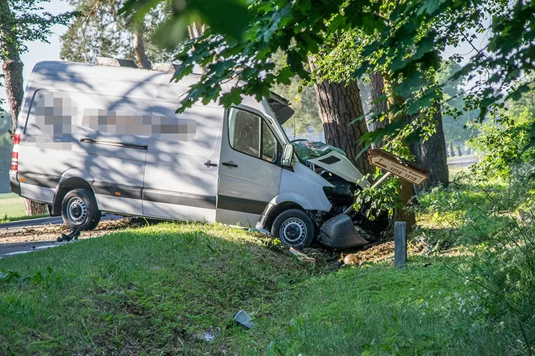 Śmiertelny wypadek na trasie Ostrów Mazowiecka-Ostrołęka (zdjęcia)