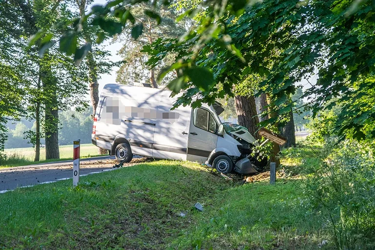 Śmiertelny wypadek na trasie Ostrów Mazowiecka-Ostrołęka (zdjęcia)
