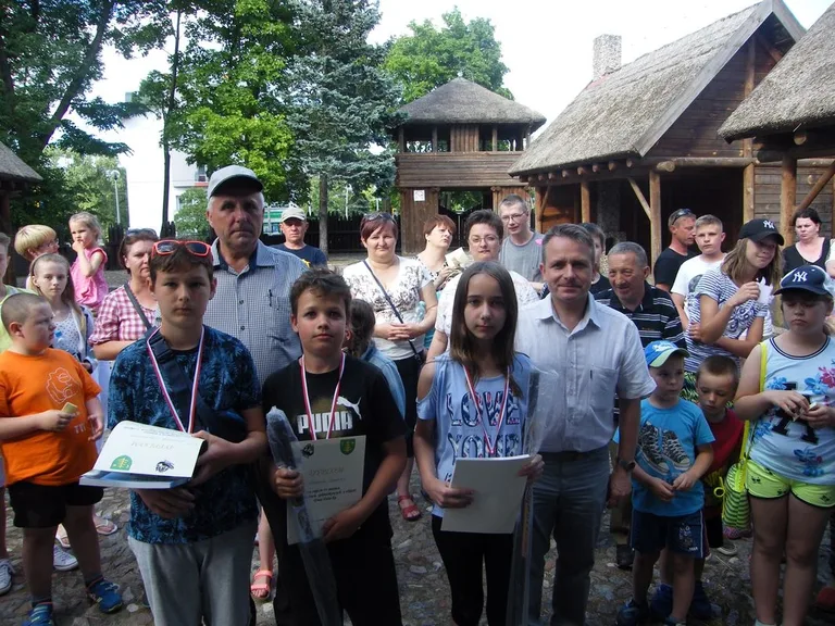 Ostrowscy wędkarze dzieciom (zdjęcia)