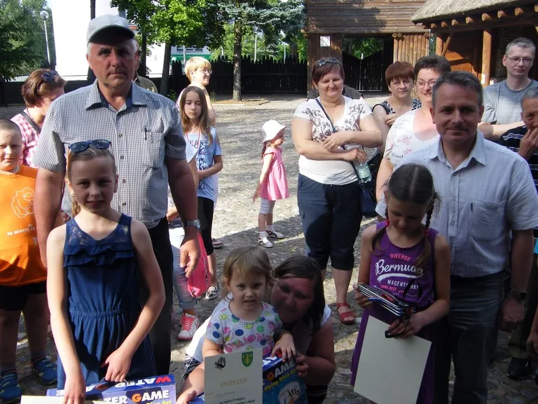 Ostrowscy wędkarze dzieciom (zdjęcia)