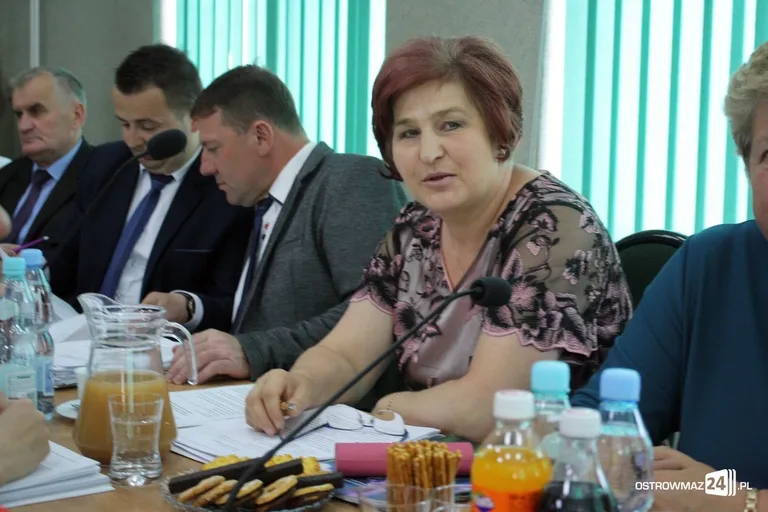 Jednogłośne absolutorium dla wójta Waldemara Brzostka (zdjęcia)