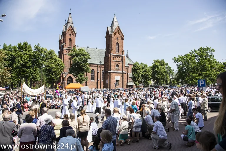W czwartek święto Bożego Ciała. Zobacz plan nabożeństw