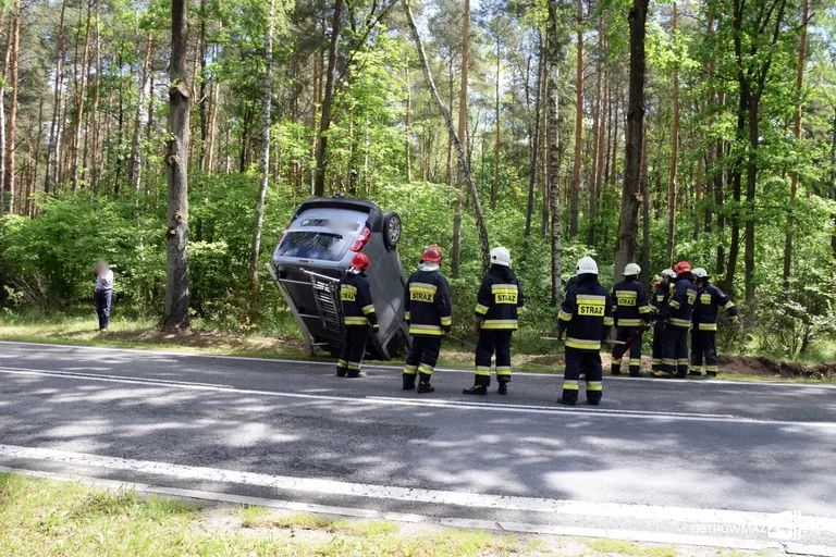 Zderzenie fiata z kią na trasie Ostrów Mazowiecka-Ostrołęka (zdjęcia)