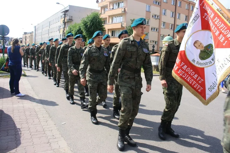 Święto 18 Pułku Artylerii Lekkiej (zdjęcia)