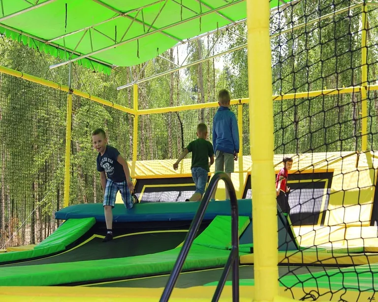 Uczniowie z "Czwórki" na Farmie Iluzji (zdjęcia)