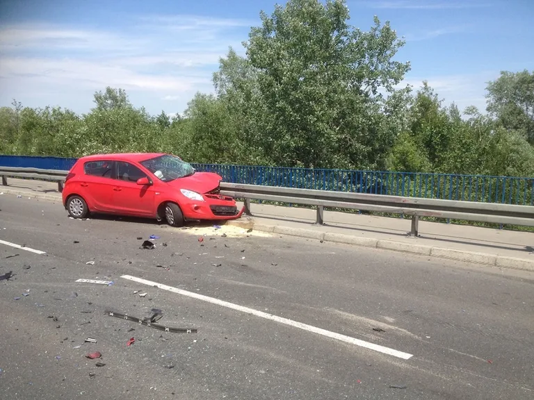 Wypadek w Broku, cztery osoby w szpitalu (zdjęcia)