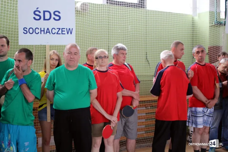 14 drużyn ŚDS rywalizowało o puchar burmistrza w tenisie stołowym (zdjęcia)