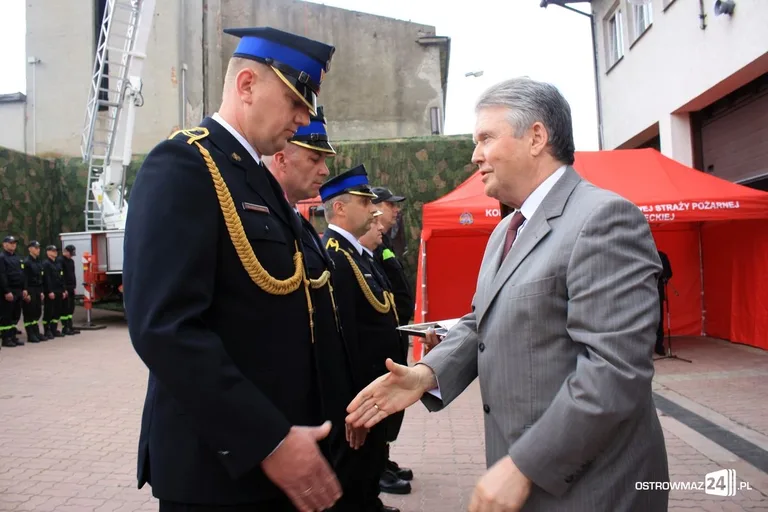 Dzień Strażaka: odznaczenia i awanse (zdjęcia)
