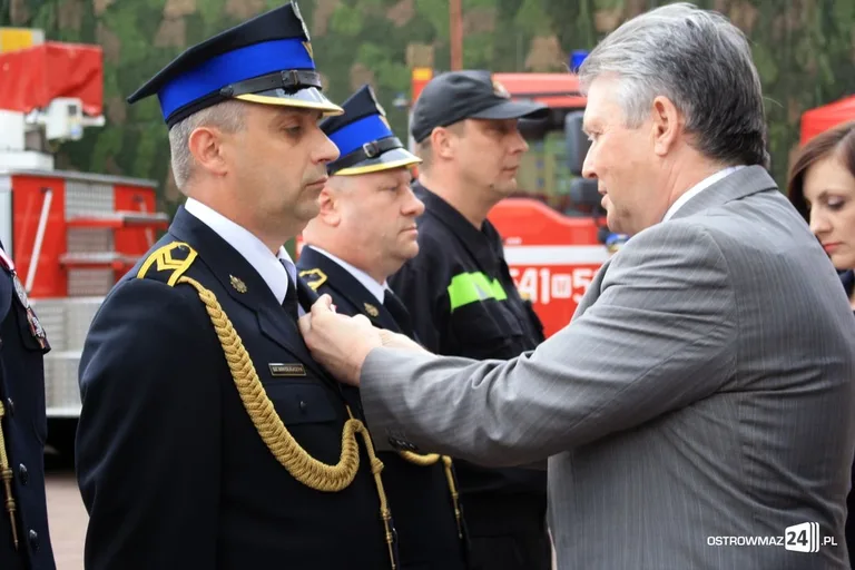 Dzień Strażaka: odznaczenia i awanse (zdjęcia)