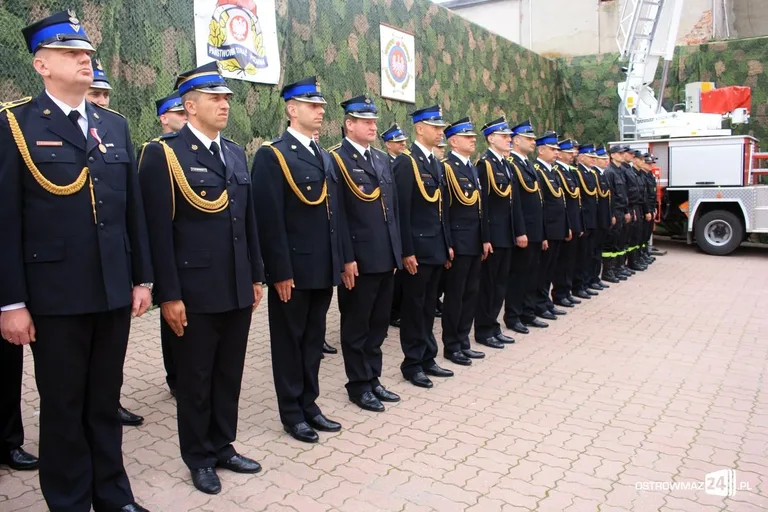Dzień Strażaka: odznaczenia i awanse (zdjęcia)