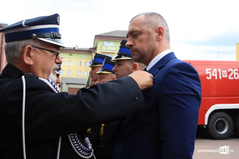Dzień Strażaka: odznaczenia i awanse (zdjęcia)
