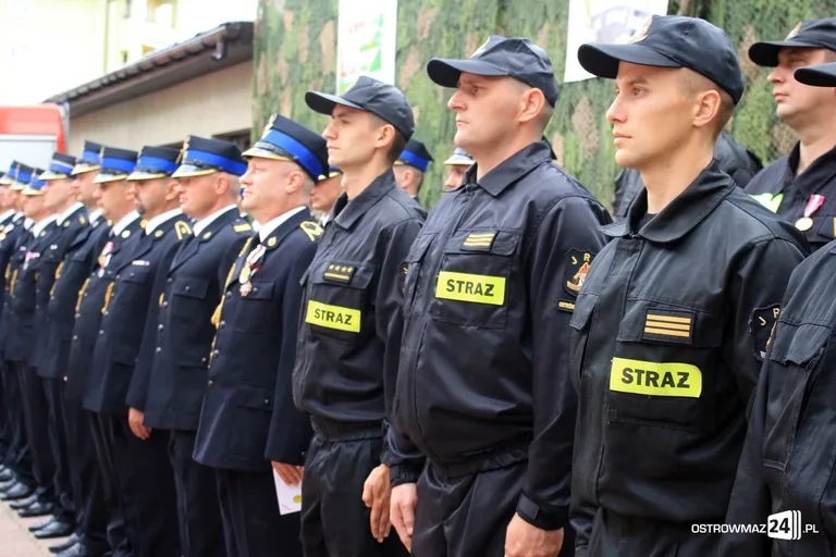 Dzień Strażaka: odznaczenia i awanse (zdjęcia)
