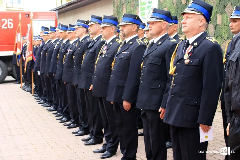 Dzień Strażaka: odznaczenia i awanse (zdjęcia)