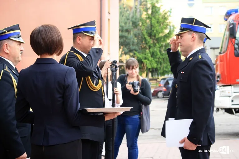 Dzień Strażaka: odznaczenia i awanse (zdjęcia)
