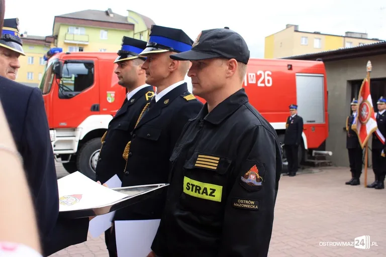 Dzień Strażaka: odznaczenia i awanse (zdjęcia)