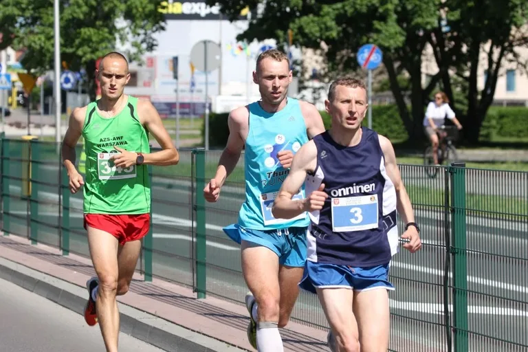XXIII Półmaraton Kurpiowski z "Ostrów Biega" (zdjęcia, wideo)