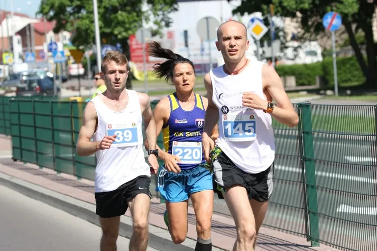 XXIII Półmaraton Kurpiowski z "Ostrów Biega" (zdjęcia, wideo)