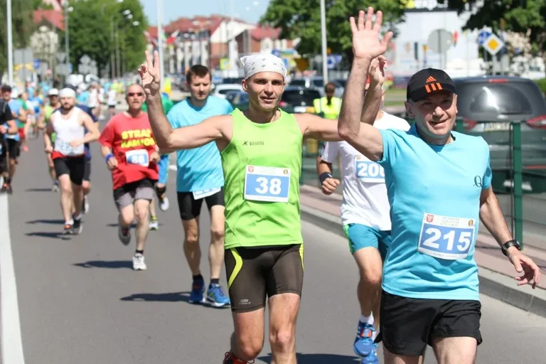 XXIII Półmaraton Kurpiowski z "Ostrów Biega" (zdjęcia, wideo)