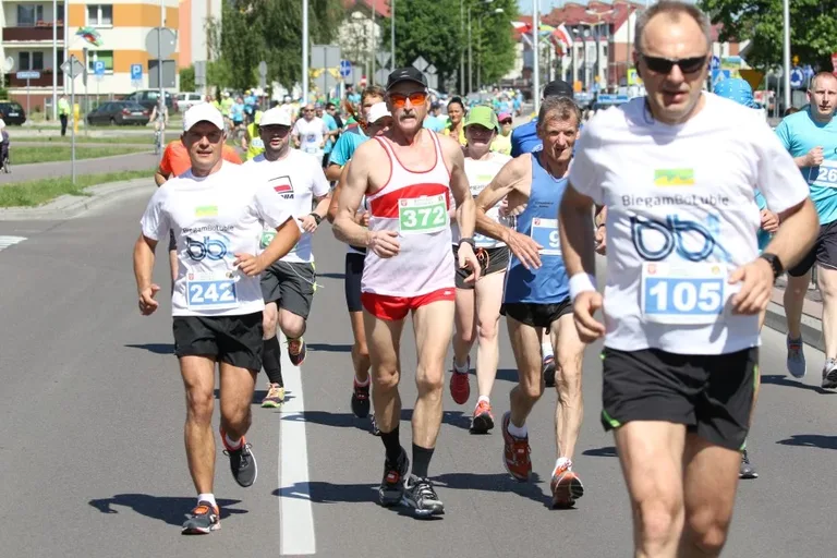 XXIII Półmaraton Kurpiowski z "Ostrów Biega" (zdjęcia, wideo)