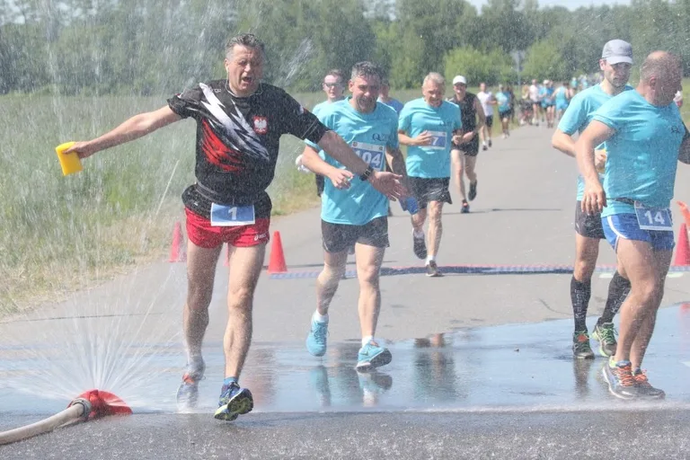 XXIII Półmaraton Kurpiowski z "Ostrów Biega" (zdjęcia, wideo)
