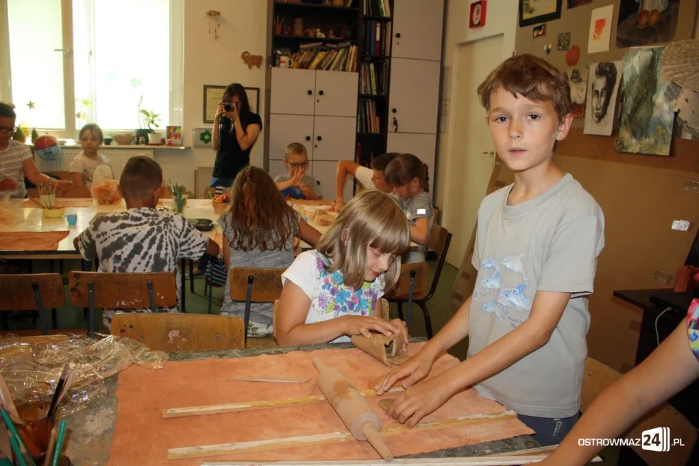 Wakacyjne warsztaty ceramiczne (zdjęcia)