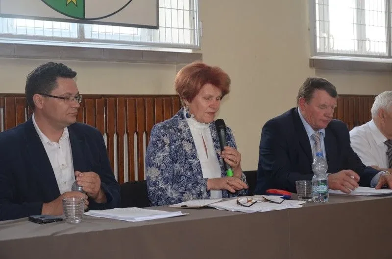 Starosta ostrowski Zbigniew Kamiński z absolutorium (zdjęcia)