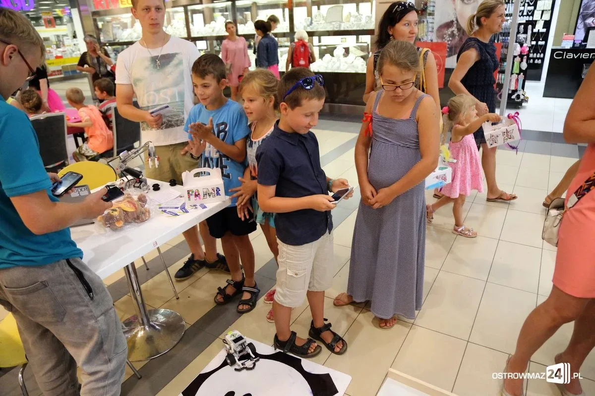 Wakacyjne zabawy dla dzieci w Galerii Bursztynowej (zdjęcia)