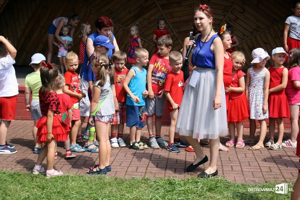 Dzień Czerwonego Kapturka w Ostrowi Mazowieckiej (zdjęcia)