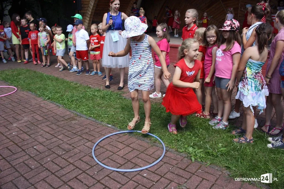Dzień Czerwonego Kapturka w Ostrowi Mazowieckiej (zdjęcia)