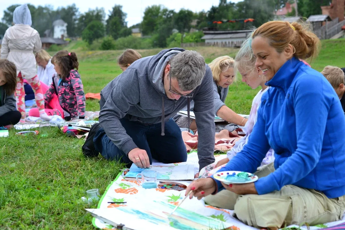 Plener malarski na nadbużańskiej plaży w Broku (zdjęcia)