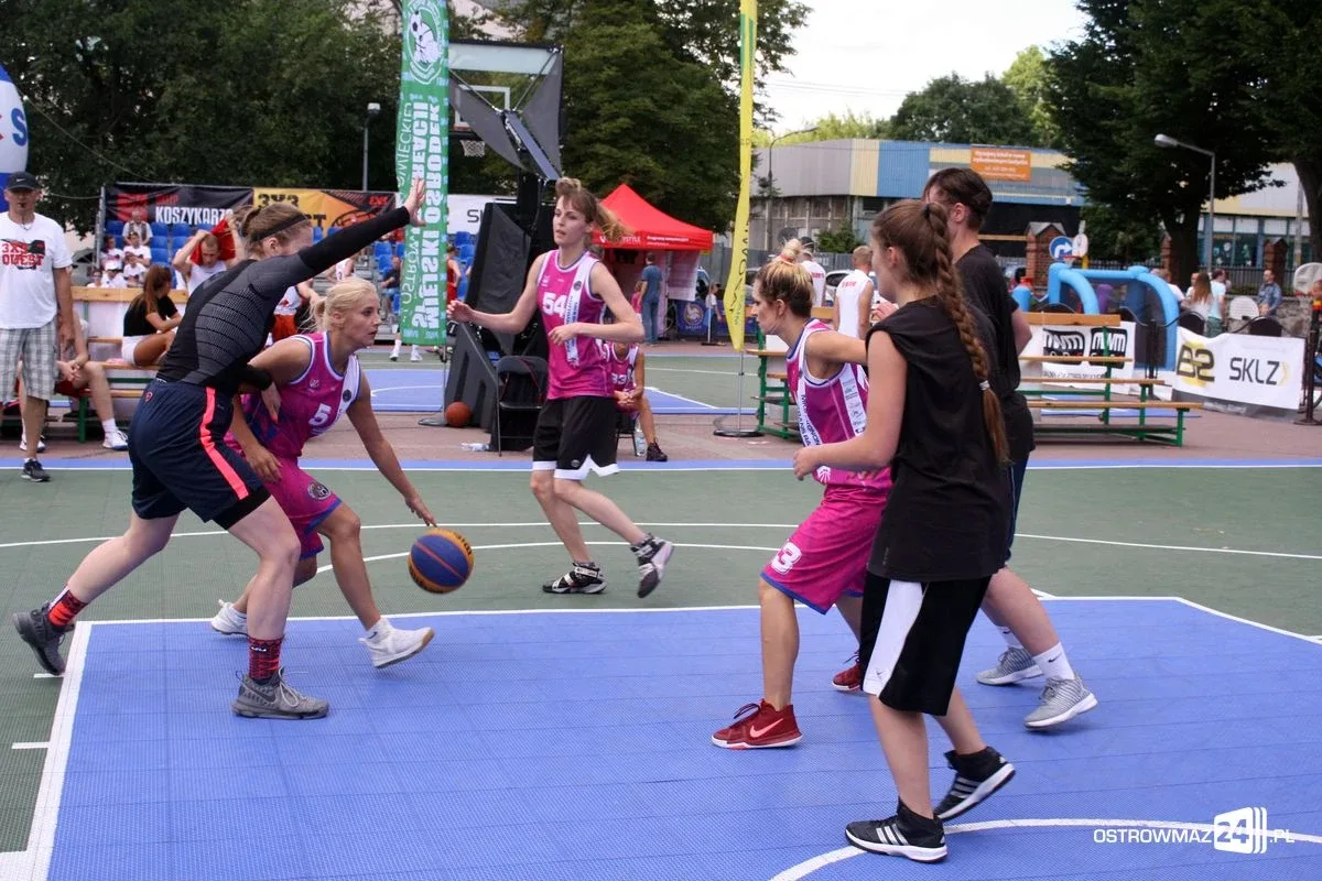 Koszykówka 3x3: zacięte rywalizacje kobiet i mężczyzn U-18 (zdjęcia)