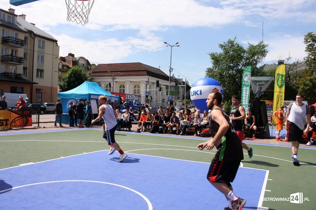 Koszykówka 3x3: drużyna z Krakowa wygrywa w Ostrowi Mazowieckiej (zdjęcia)