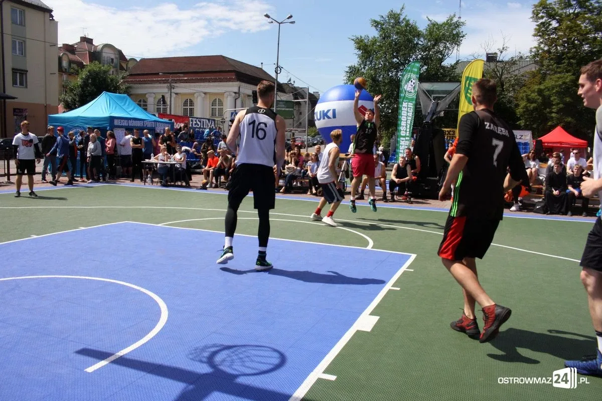 Koszykówka 3x3: drużyna z Krakowa wygrywa w Ostrowi Mazowieckiej (zdjęcia)